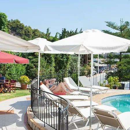 Rea 2* Megáli Ámosz