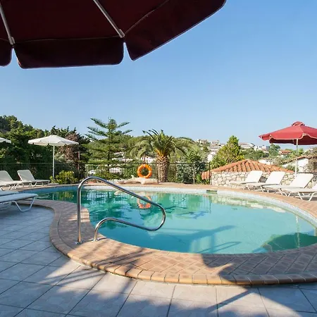 Rea 2* Megali Ammos (Skiathos)