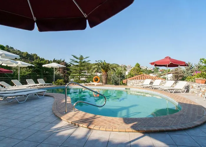 Rea 2* Megali Ammos (Skiathos)